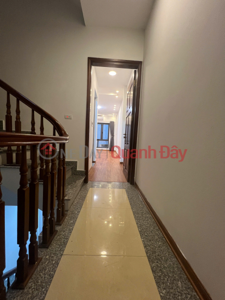 House for sale in Ngoc Lam alley, Bo De, Long Bien, Hanoi. 35m2 x 5 floors, 3 bedrooms, red book, 8.2 billion. Contact: 0976766363 Vietnam Sales, đ 8.2 Billion