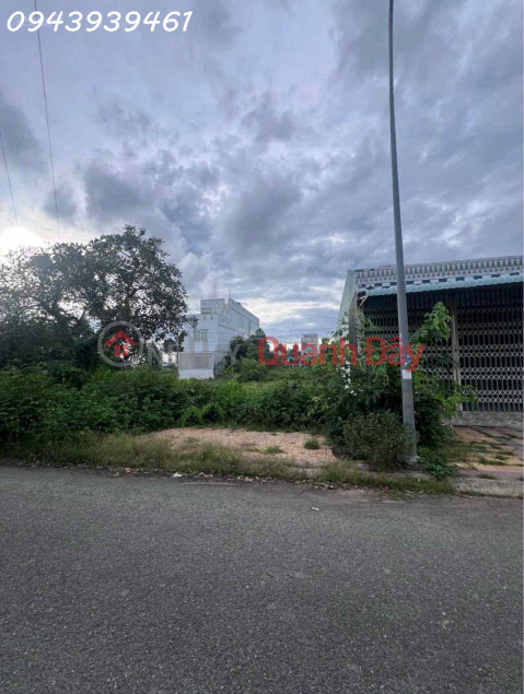 Selling a 5x25m plot of land in Long Thanh Hung residential area, Cho Gao, Tien Giang (now Cho Gao commune, Dong Thap province). _0