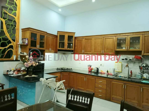 HOUSE FOR SALE - Business area - 5.5m*33m - Area: 180m2 -NGUYEN THI THAP .Q7 _0