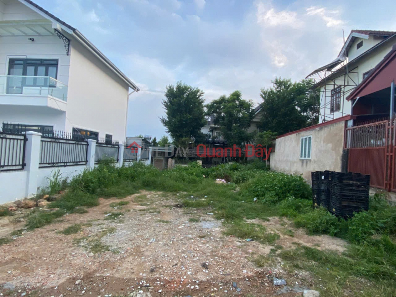 HOT HOT HOT – URGENT SALE OF A BEAUTIFUL BUILDING LAND PLOT – Alley 222 Mai Anh Dao Street, Ward 8, Da Lat City, Lam Dong Province Sales Listings