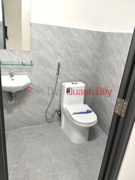 đ 3.29 Billion, 2-STOREY HOUSE FOR SALE IN CITY CENTER, PHAN DINH GIOT ALLEY, PHUONG SAI 3TY290