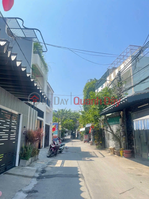 Selling 4 plots at K82\/22 Nguyen Luong Bang - connecting to Hoang Thi Loan street. _0