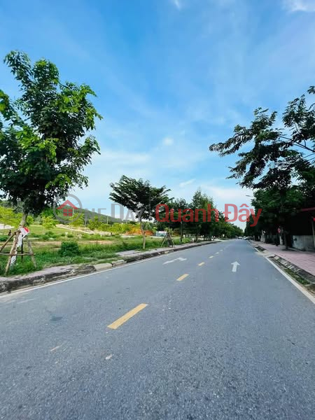 Land in the center of Xuan Hoa ward, cool hill view - Large road frontage, nearly 150m², Vietnam | Sales, đ 3.2 Billion