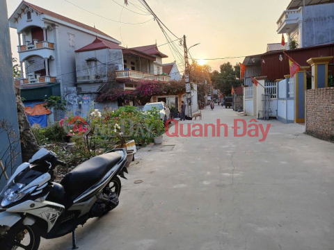 Land for sale in Gia Binh, Bac Ninh. 85m2 * frontage 5m * 2.05 billion. Car road, corner lot _0