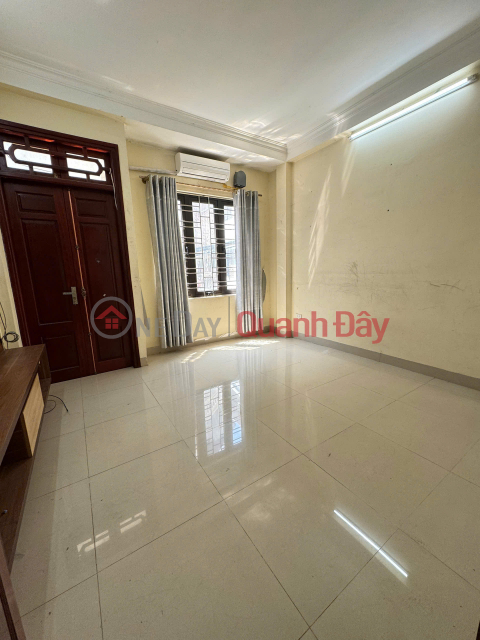 Whole house for rent on Luong Khanh Thien street, 45m x 5 floors, 5 bedrooms, 15 million VND, contact 0377526803 _0