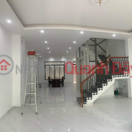 I am the owner of a newly built house, 136m2_ 4T; 33 P. Sales, VP. Tran Quoc Hoan _0