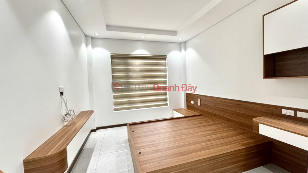 House for sale in lane 293 Ngoc Thuy, 30m x 5 floors, car not for business, price over 7 million, negotiable. Contact 0936123469 | Vietnam Sales đ 7.8 Billion