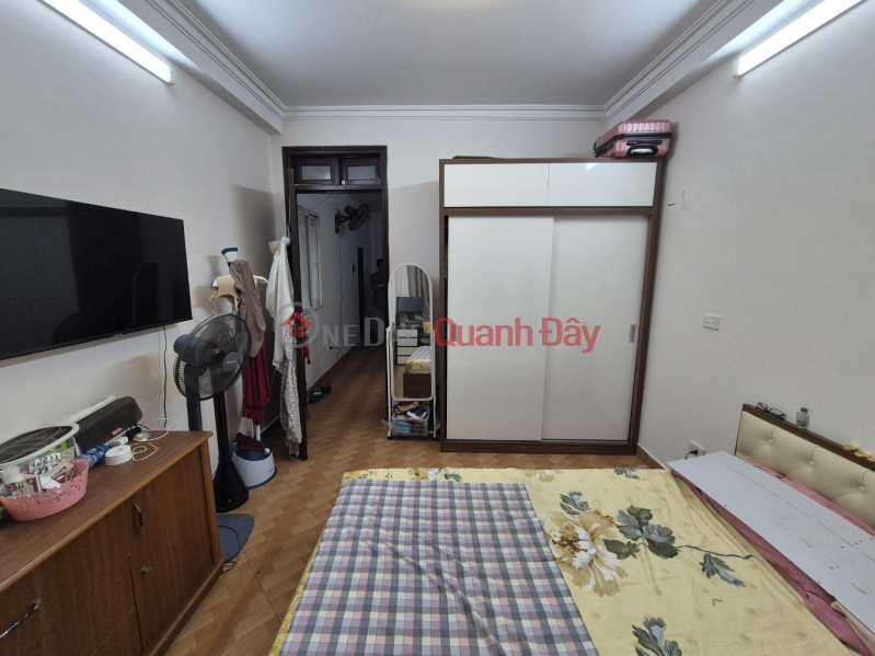 House for sale in Kham Thien, Dong Da, car alley, 32m2, 5 floors, only 7 billion Sales Listings