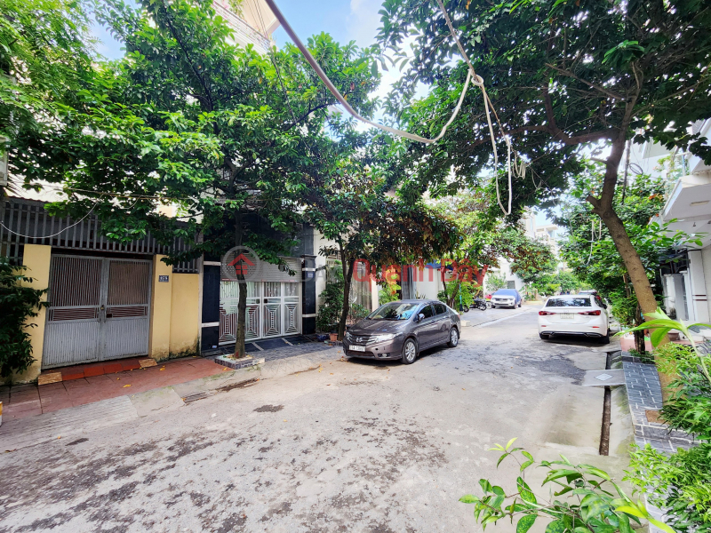 House for sale in Dang Lam 1 resettlement plot - area 60m 2.5 floors PRICE 4.15 billion near FPT school Sales Listings