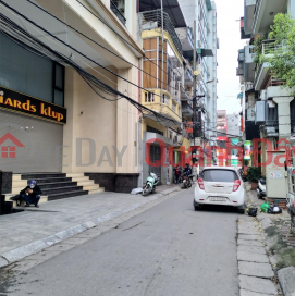 Bán nhà phố Bạch Mai, 40 tỷ, 140m2, 9 tầng thang máy, KD dòng tiền _0