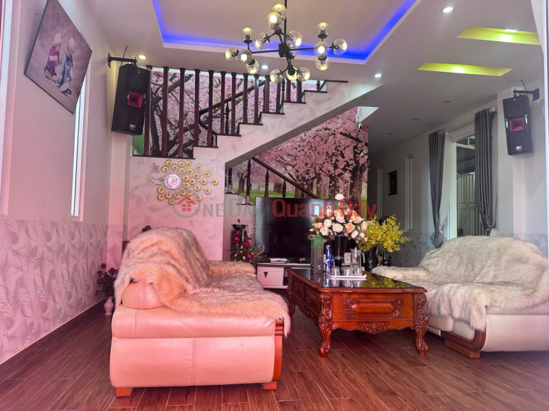 BÁN BIỆT THỰ LANGBIANG ĐÀ LẠT - 4PN, SÂN ĐẬU 3 Ô TÔ, Việt Nam Bán, đ 8,5 tỷ