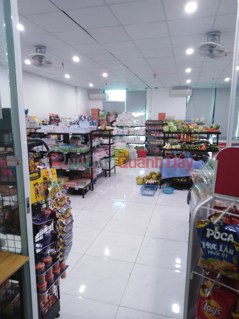 Shop for rent on Hoang Cau street, 50m. 4m frontage. Super business. 13 million. _0