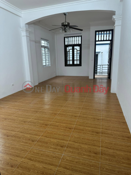 CHỈ 4,5 TỶ SỞ HỮU NGAY NHÀ PHỐ VIÊN- BẮC TỪ LIÊM - DT: 32/37* 3 TẦNG. Niêm yết bán