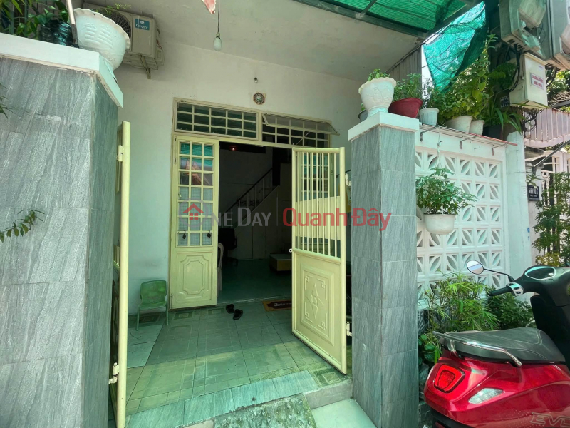 House with mezzanine for sale in a car-accessible alley off Nguyen Van Hue Street - right next to the main road. Sales Listings