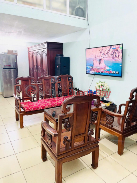 Bán nhà C4 Gia Quất 51m ngay bãi gửi xe, 50m ra oto tránh chỉ 6t3 có tl. LH 0936123469 _0