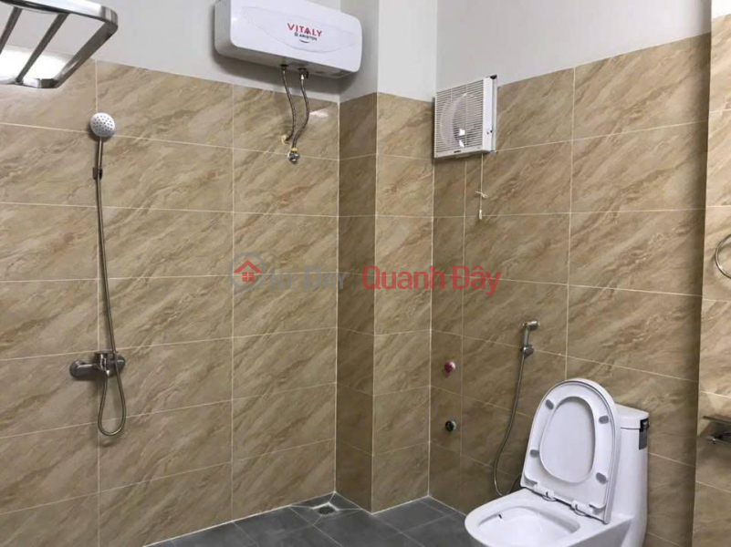 đ 15 Million/ month | Whole house for rent, 3 floors, 4 bedrooms, near Ngo Quyen market, Ward 6, Da Lat, price 15 million