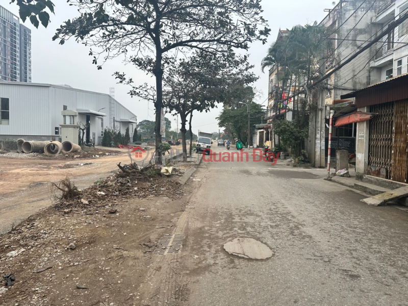 Land for sale at Alley 97 Duc Giang, 48m bypass road, business price 5 billion 1 TL. Contact: 0936123469 | Vietnam, Sales | đ 5.1 Billion