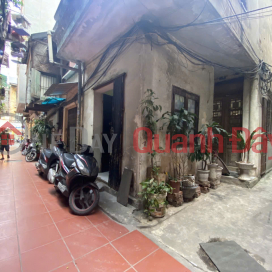 House for sale on Bui Thi Xuan street, corner lot to build a beautiful office building, high-class residential area _0