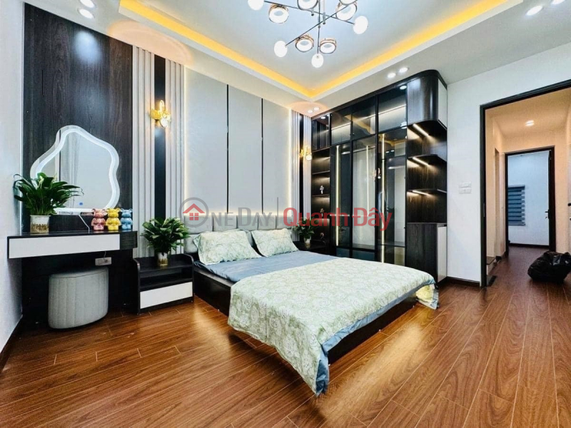 BÁN NHÀ HỒNG TIẾN. 65M2 * 5 TẦNG * 10,8 TỶ. LÔ GÓC 3 THOÁNG. FULL NỘI THẤT., Việt Nam, Bán | đ 10,8 tỷ