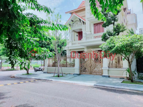 4 Sided Villa, Bui Thien Ngo Street, Peak Lot Corner, Big Front. _0