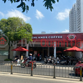 Highland Coffee - 282 Hoa Binh,Tan Phu, Vietnam