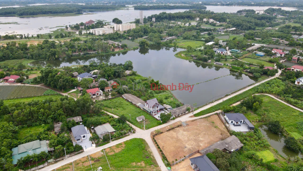 NEW PRODUCTS OUT OF THE OVEN<br \\/> INVESTORS INBOOK CLOSED, Vietnam, Sales | đ 1 Billion