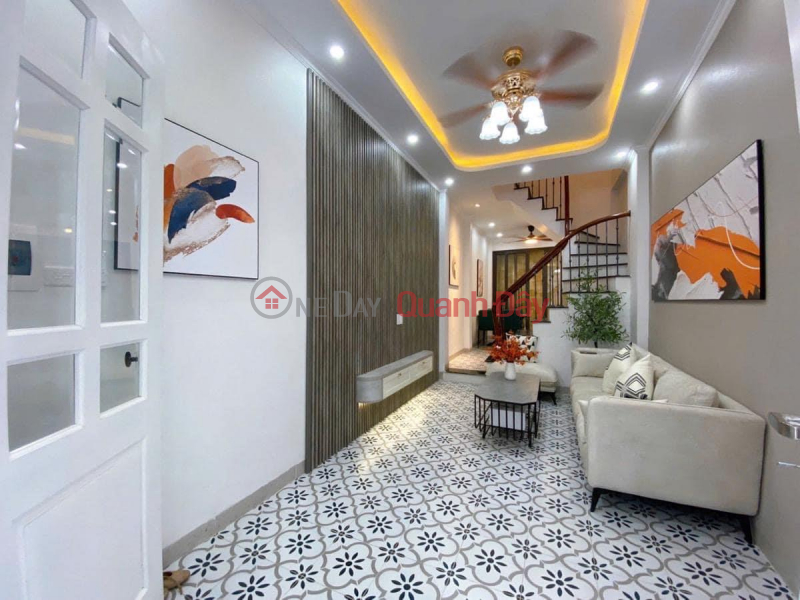 Nhà Vip phố Tân Mai, ô tô vào nhà, lô góc, sổ vuông đẹp, 40m2*5T Niêm yết bán