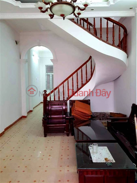 Townhouse for sale Tran Duy Hung Cau Giay District. 57m Frontage 4.5m Approximately 11 Billion. Commitment to Real Photos Accurate Description. Owner _0