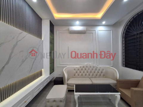 HOUSE FOR SALE IN QUAN NHAN; NEAR ROYAL CITY; 3-STOREY ALLEY, CAR 115M; PRICE IS ABOVE 9.2 BILLION _0