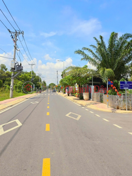 đ 2,95 tỷ, Kinh Khủng Khiếp, Nhà Dt 200m2, ngang 6, Mặt Tiền, Quận 9, Giá chỉ 2.95ty