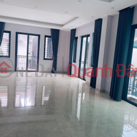 114m 3 Bedroom Royal City Neighborhood Luxury Apartment. Full Service Utilities. Owner Need To Sell Urgently _0