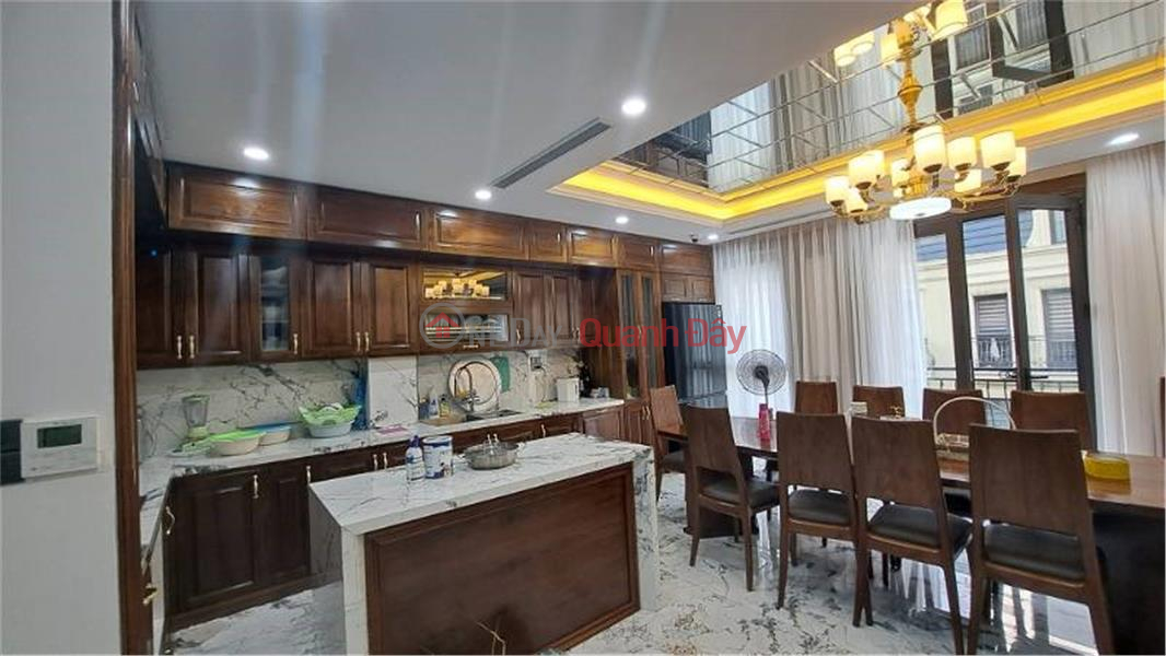 Ngoc Thuy house, 2 cars, 7 elevator floors, 40m2, price 6.8 billion Vietnam | Sales | đ 6.8 Billion