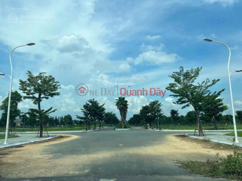 Property Search Vietnam | OneDay | Nhà ở Niêm yết bán | Hàng hiếm! 5 suất ngoại giao Centre Ville Lương Sơn, view hồ giá tốt chỉ 2,2tỷ/lô 108m2, sẵn sổ đỏ