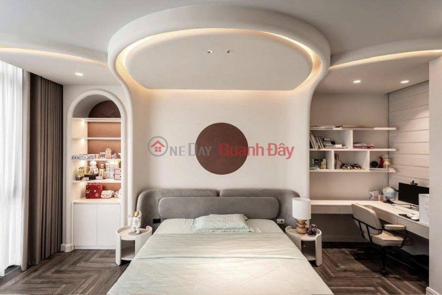 **House for sale in Pham Van Hai, Ward 5, Tan Binh; (10x16) 4 floors, over 15 billion | Vietnam | Sales đ 15.9 Billion