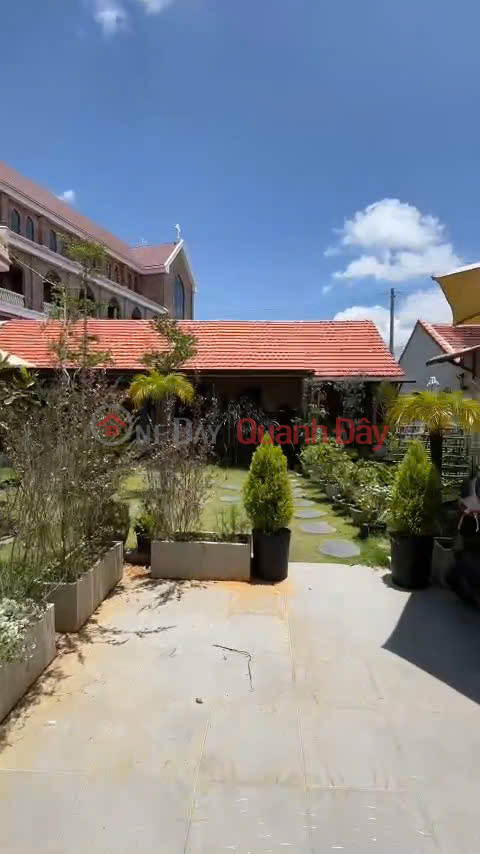 Spacious garden villa for rent, 3 bedrooms, Ward 5, Da Lat, price 22 million _0