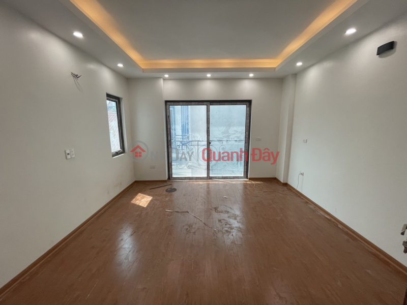 đ 6,5 tỷ | Ô tô đỗ cửa, nhà mới đẹp lung linh, khách sẵn xách vali về ở, nhà lô góc phòng cực thoáng sáng.