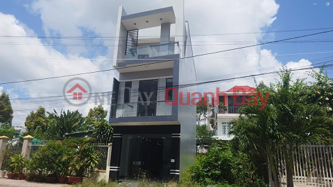 House for sale on Street No. 2, Vincom Sa Dec Shopping Center, Dong Thap. 75m2, 3 floors, 6 bedrooms. Price 6.2 billion, Pink Book. _0