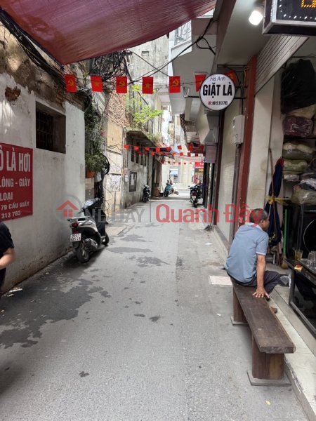 đ 7,85 tỷ, PHỐ CẦU GIẤY-LÔ GÓC-30M RA MẶT PHỐ-46M GIÁ CHỈ 7 TỶ 850