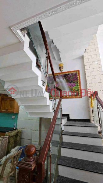 đ 8.7 Billion 5-Story House – Accessible by Car – Le Trong Tan Street, Binh Tan District (bordering Tan Phu District) – Price 8.7 Billion VND