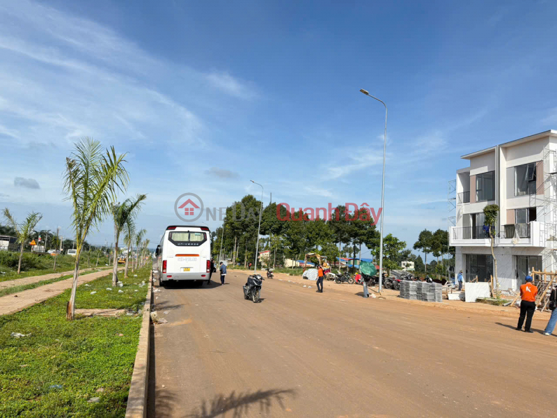 Private land with title, full residential land in Dau Giay administrative center - 1.95 billion\\/plot Sales Listings