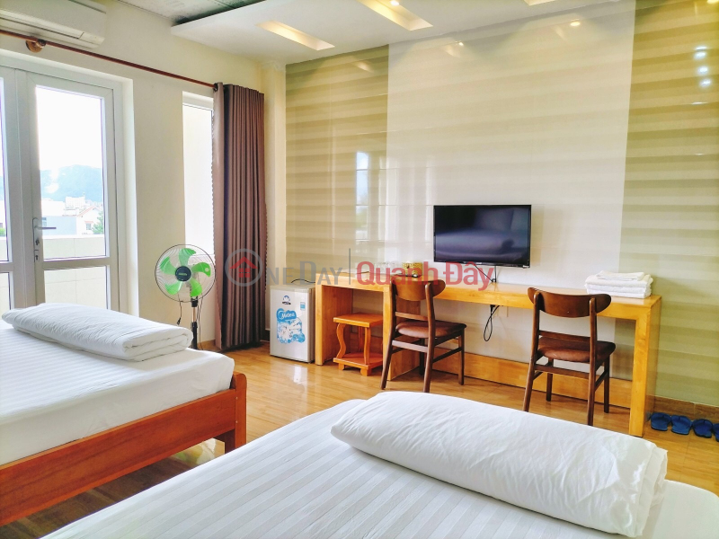 Offering for sale 5-storey hotel near Nguyen Tat Thanh beach, Da Nang-108m2-Cash flow 60 million/month-Only 12 billion-0901127005., Vietnam Sales, đ 12 Billion