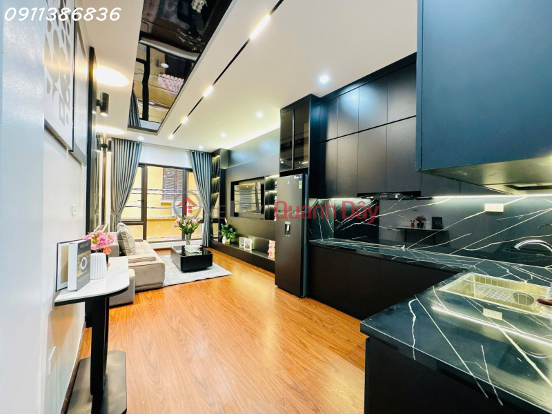 Siêu phẩm Nguyễn Văn Huyên 40m 6T Thang máy Full nội thất mới Ngõ 4M hơn 15 tỷ | Việt Nam Bán đ 15,8 tỷ