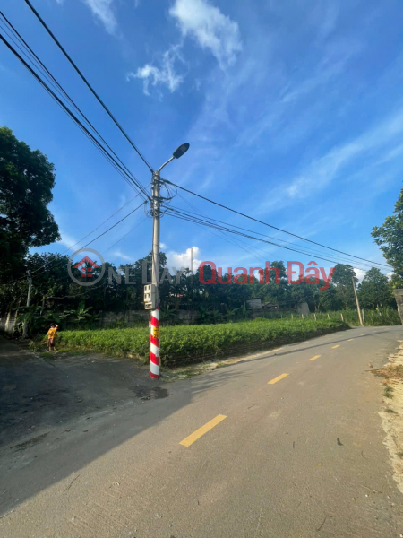60m lô góc Sơn Tây, ô tô tránh, đường trải nhựa, hướng Nam mát mẻ. Tc nhỉnh tỷ. alo 0916731784 Niêm yết bán