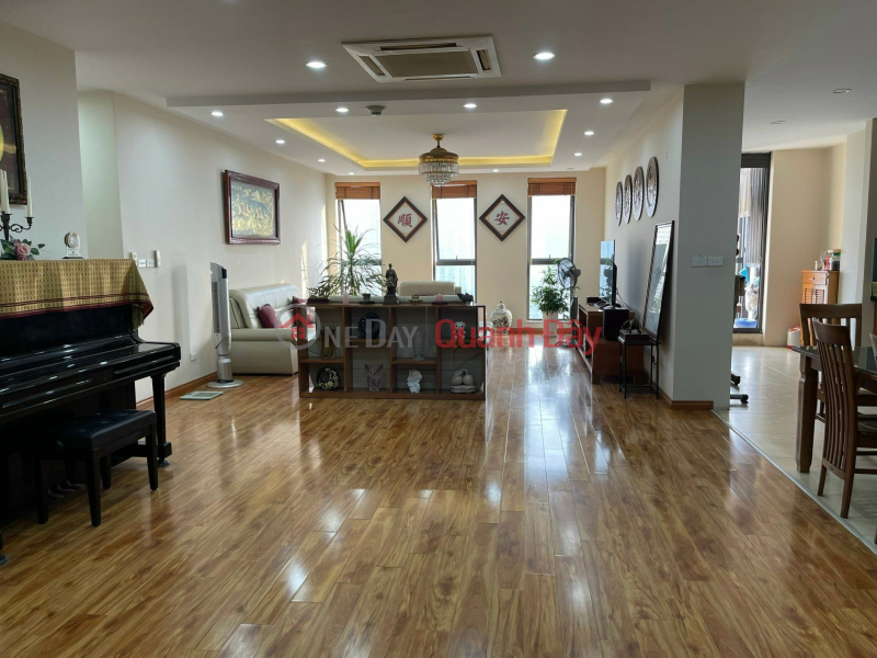 Selling Apartment in Viet Kieu Chau Village TSQ Euroland 192m2,4PN,3VS for only 5.99 billion Contact: 0333846866 Sales Listings