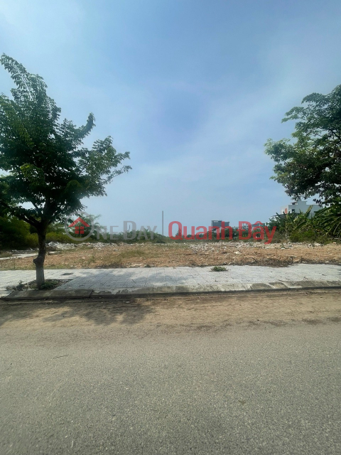 OWNER NEEDS TO SELL BEAUTIFUL LOT OF LAND ON STREET 7M5 - HOA QUA URBAN AREA. _0