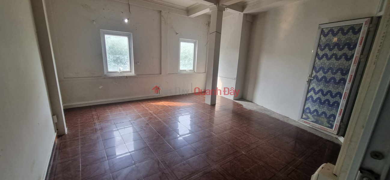 Property Search Vietnam | OneDay | Residential Sales Listings SUPER BEAUTIFUL HOUSE ON NGUYEN CHI THANH STREET 40M2 4T 5.24M MT OFFERING PRICE 12.6 BILLION DONG CHEAP SUPER RARE