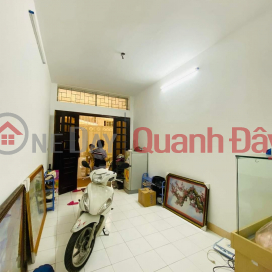 Selling house in Hoang Cau - Dong Da, 4 floors, a few steps of cars, 2 very open alleys. alleyways. _0