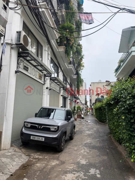 NHÀ ĐẸP CỔ LINH – NGÕ Ô TÔ THÔNG – GARA – THANG MÁY – FULL NỘI THẤT Niêm yết bán