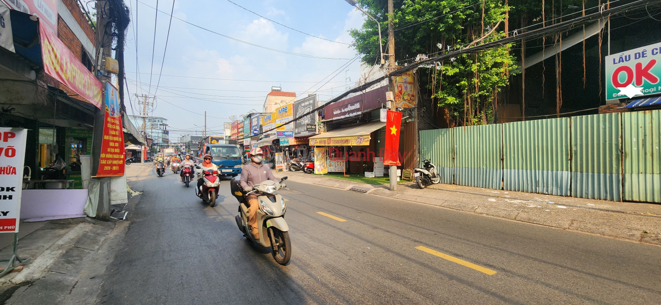 House for rent on Thoai Ngoc Hau street, Tan Phu district, 640m², large frontage of 20m - near intersection and apartment buildings. | Vietnam Rental | đ 189 Million/ month