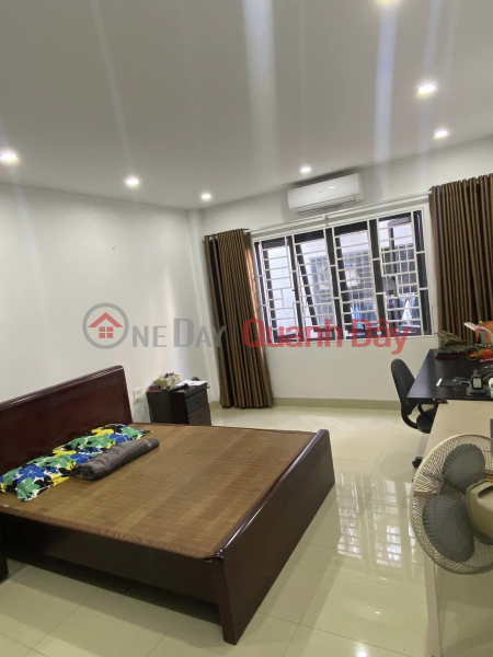 đ 3.5 Billion, Truong Dinh house for sale, 40m2 x 4 floors, new, beautiful, near car, price 3.5 billion